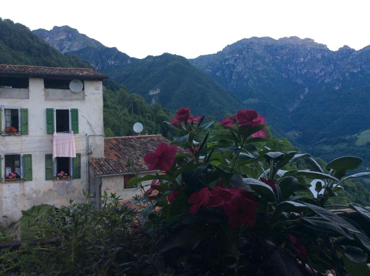 A Casa Di Gianni E Mari Bed & Breakfast Vestone Ngoại thất bức ảnh